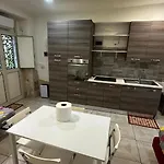 Holiday Apartament Apartman *
